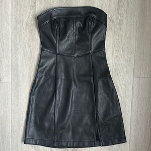 HOLLISTER Black faux leather Strapless Dress size XXS Short